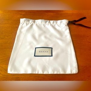 Gucci Satin Cream Duster Bag